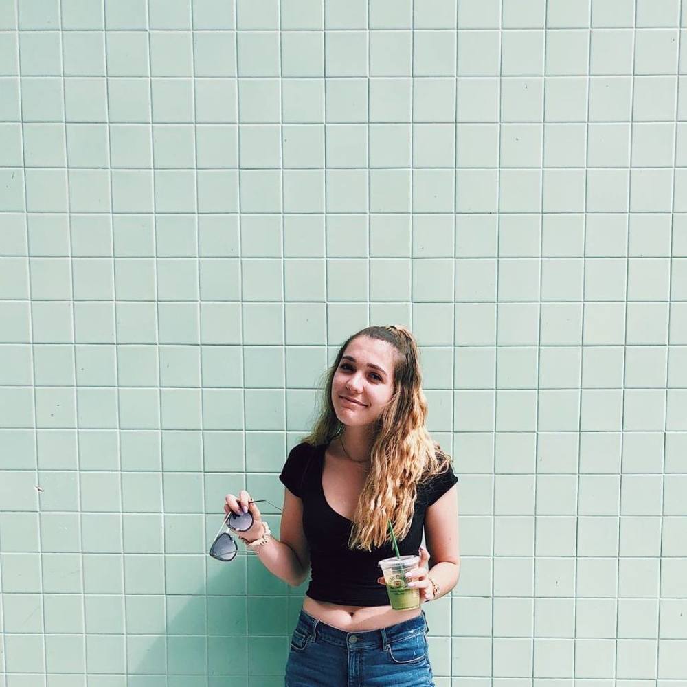 Meet your Posher, Daniela